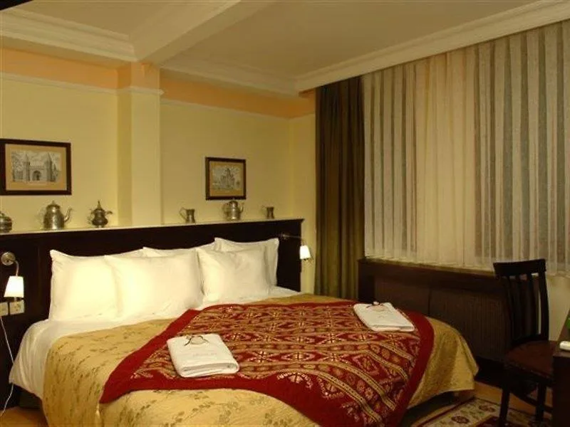 Tria Hotel Istanbul-Special Category 4*, איסטמבול